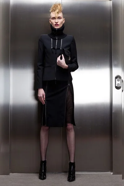Look 4